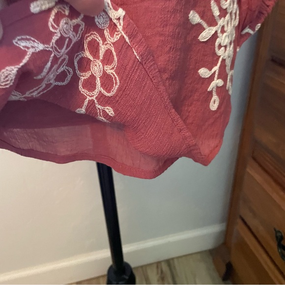 Annaliese Top Embroidered Elegance! Rose & White Size XL - Picture 4 of 7